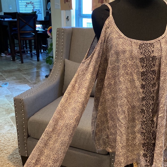 Rewind top, brand new with tags! - Picture 2 of 5